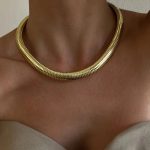 Statement choker